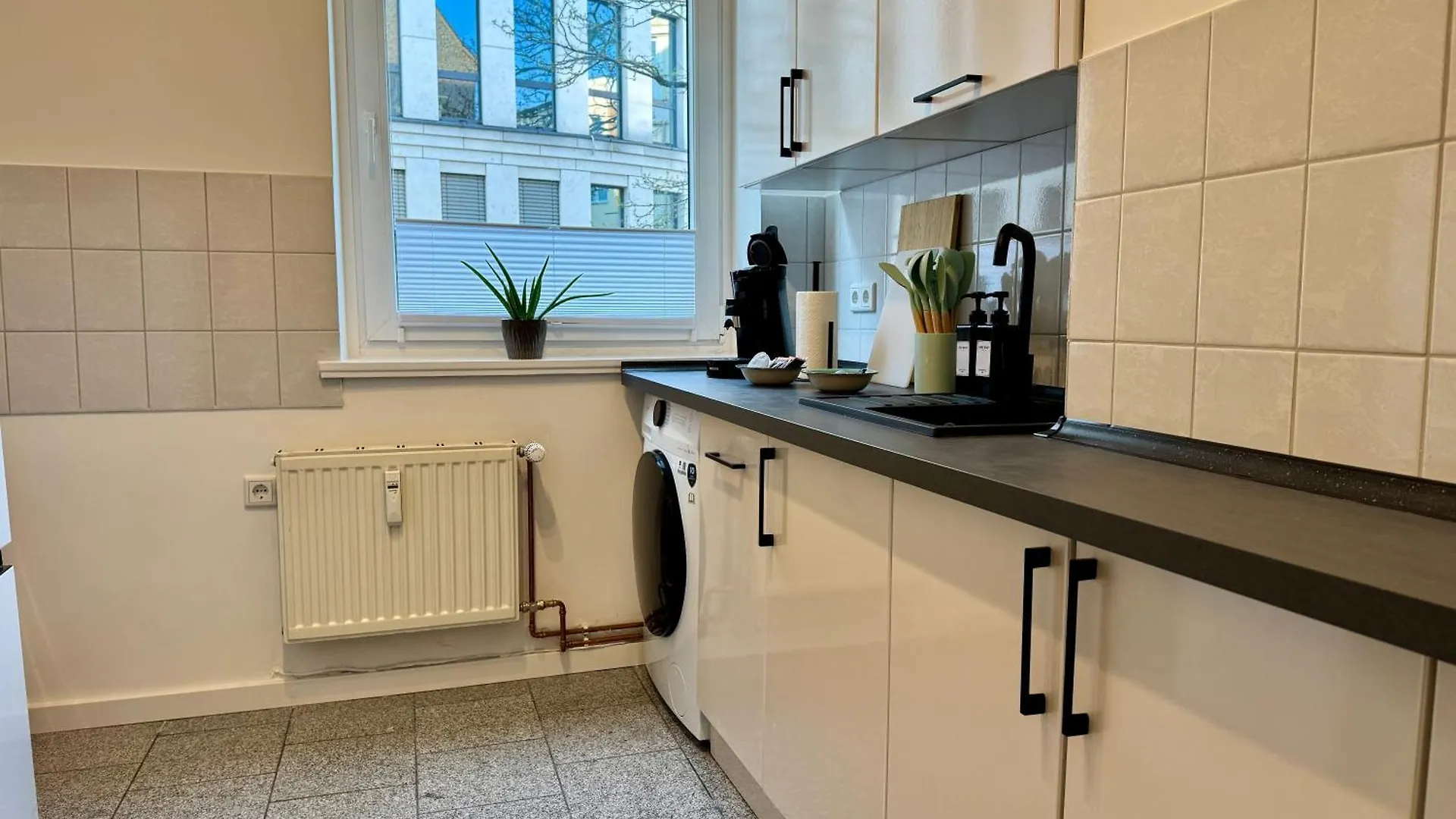 Modernes Apartment 6 Personen Zentral 65Qm Wlan Gehobene Ausstattung 하노버