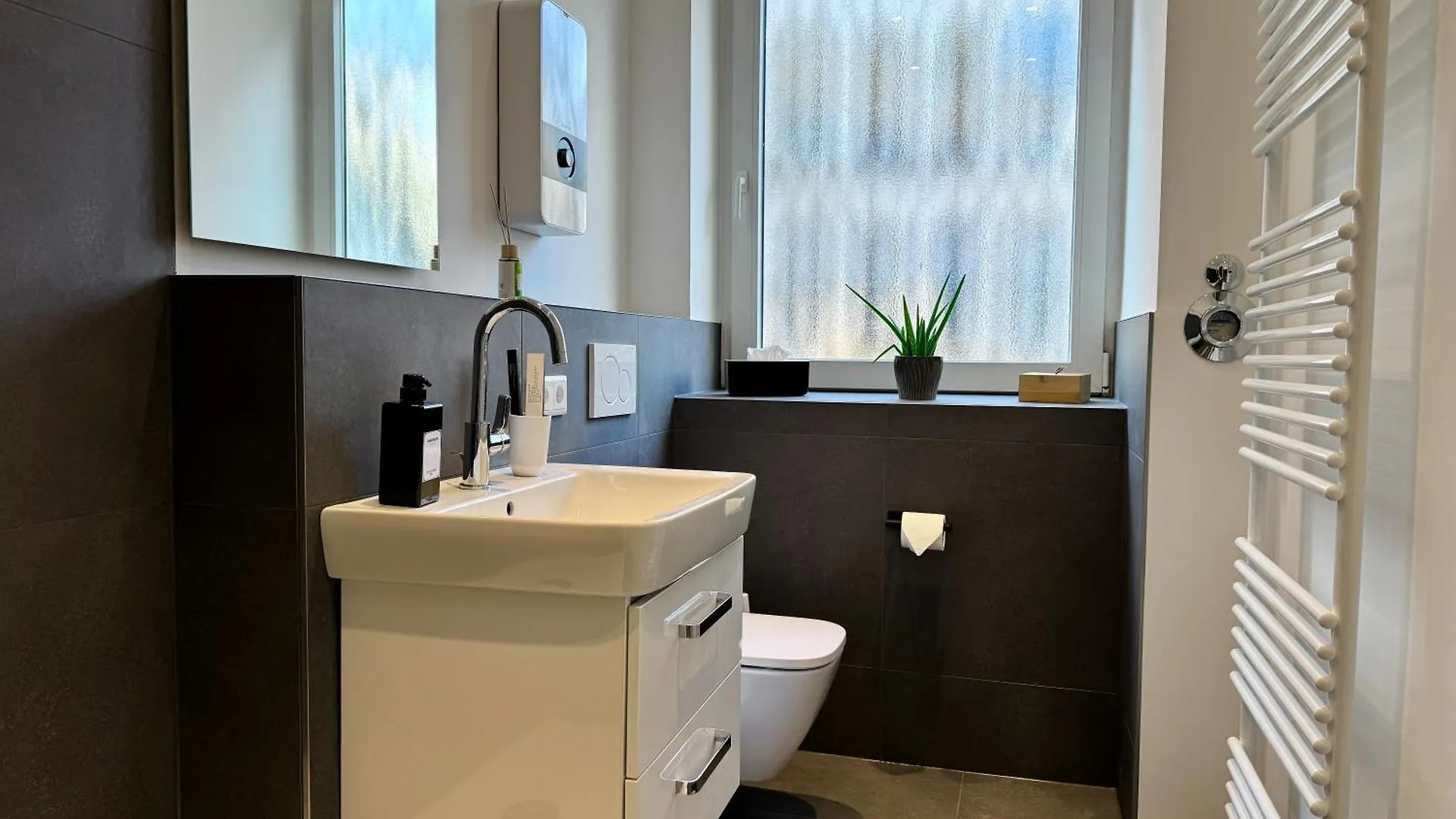 Modernes Apartment 6 Personen Zentral 65Qm Wlan Gehobene Ausstattung Hannover