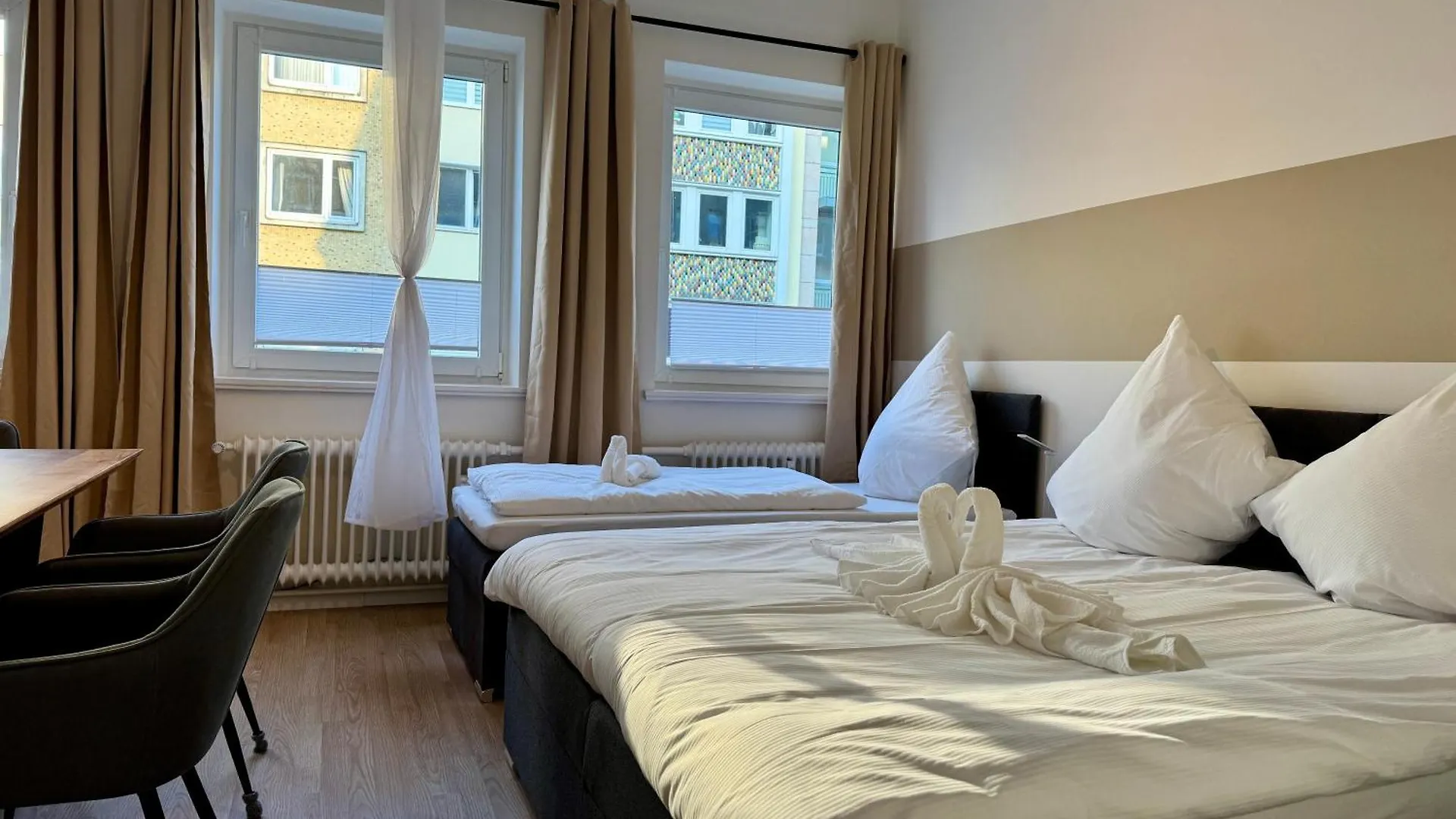 Modernes Apartment 6 Personen Zentral 65Qm Wlan Gehobene Ausstattung Hannover 0*,  Germany